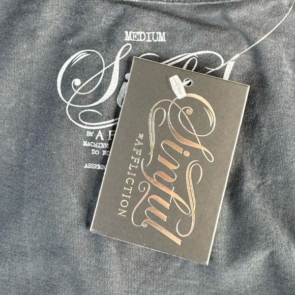 Sinful By Affliction Women’s Graphic Short Sleeve T-Shirt -Size: M / L-NWT - Picture 11 of 12